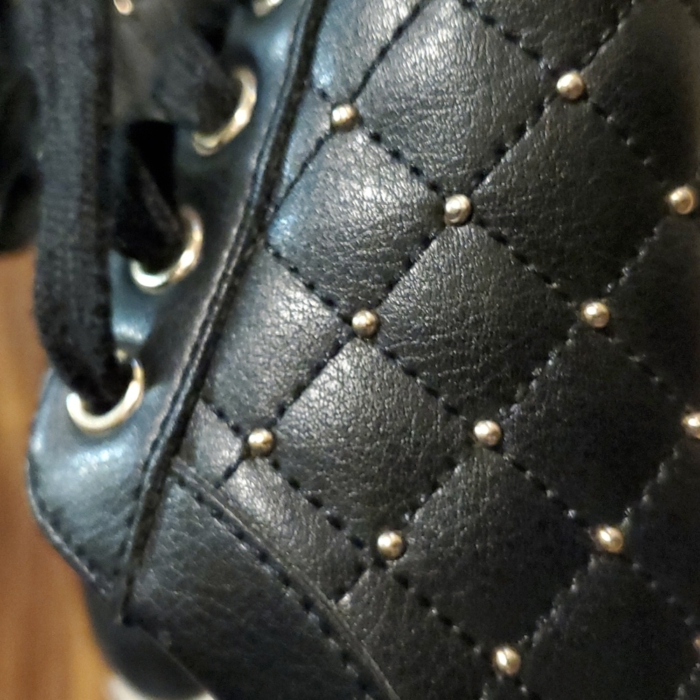 Shoes‎ 👞 - Picture 3 of 3